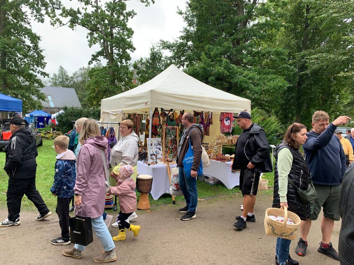 Visiteurs au stand TogoSunny