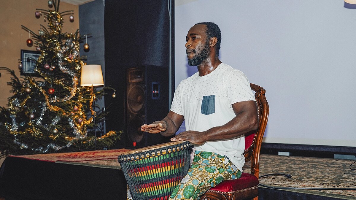 African djembe performance at the Rapla culture club Baas