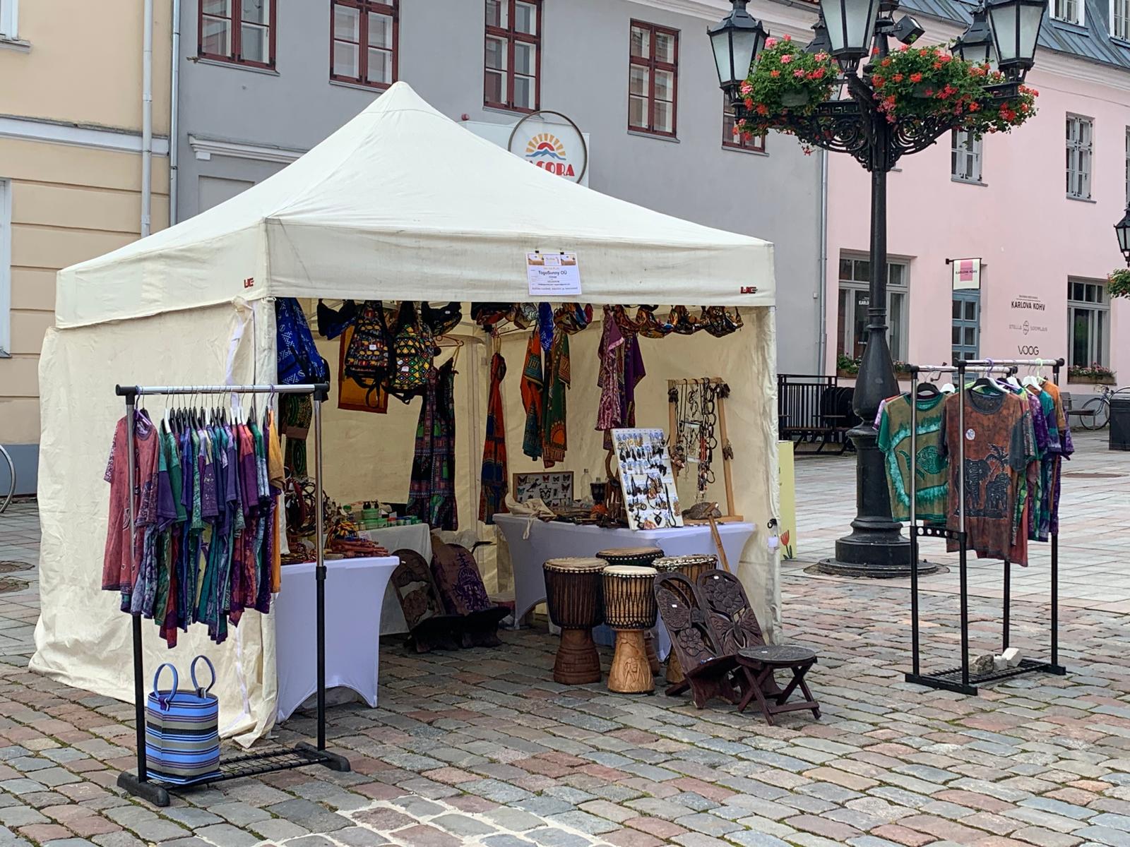 The TogoSunny stand on Raekoja plats, Tartu